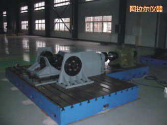 阿拉爾微機(jī)控制驅(qū)動(dòng)橋總成扭轉(zhuǎn)試驗(yàn)機(jī)